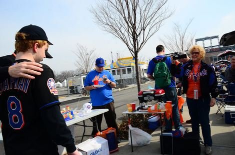 mets-tailgate